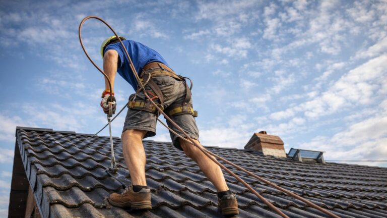 Professional Roof Painting Service In NZ | Boost Your Home’s Real Estate Value